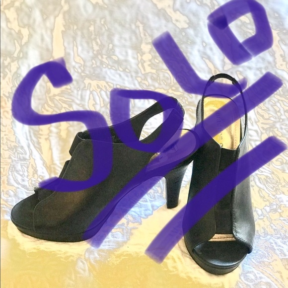 Black size 7 heel - Picture 1 of 4